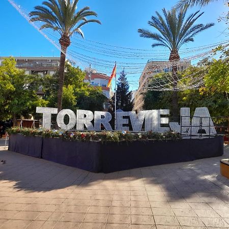 Luxury 2 Bedrooms Apartment With A Garage Torrevieja Esterno foto